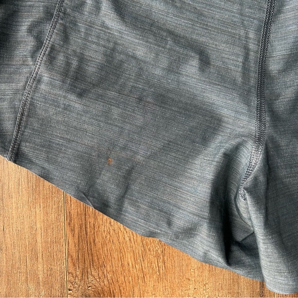 Athleta Small 3.5” Blue Run With It Textured Pull On Lined Shorts - Picture 4 of 5